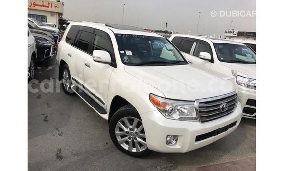 Buy Import Toyota Land Cruiser White Car in Import - Dubai in Kailahun Buy Import Toyota Land Cruiser White Car in Import - Dubai in Kailahun