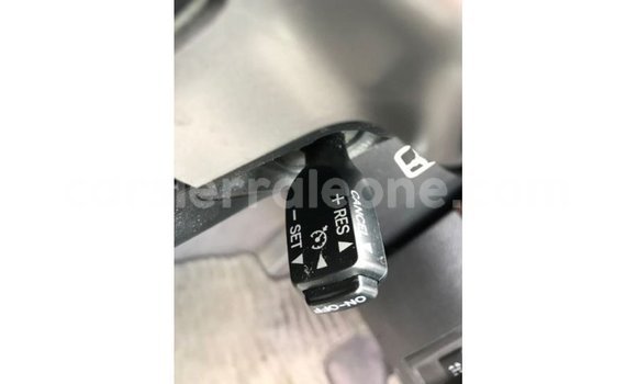 Buy Import Toyota Land Cruiser White Car in Import - Dubai in Kailahun Buy Import Toyota Land Cruiser White Car in Import - Dubai in Kailahun