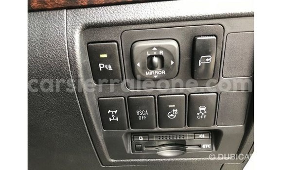 Buy Import Toyota Land Cruiser White Car in Import - Dubai in Kailahun Buy Import Toyota Land Cruiser White Car in Import - Dubai in Kailahun