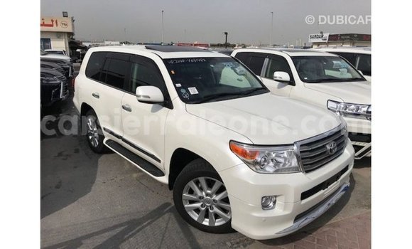 Buy Import Toyota Land Cruiser White Car in Import - Dubai in Kailahun Buy Import Toyota Land Cruiser White Car in Import - Dubai in Kailahun
