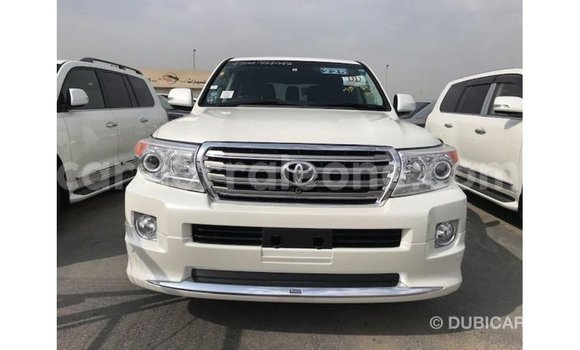 Buy Import Toyota Land Cruiser White Car in Import - Dubai in Kailahun Buy Import Toyota Land Cruiser White Car in Import - Dubai in Kailahun
