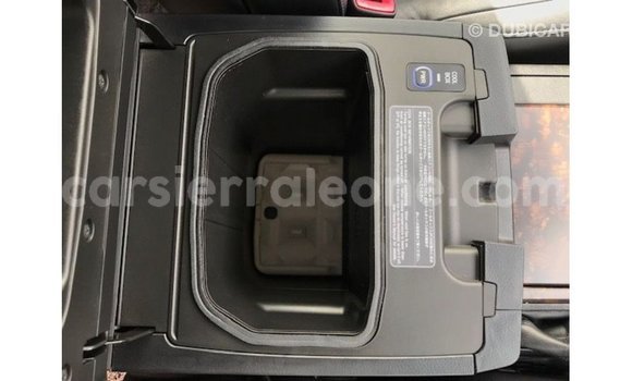 Buy Import Toyota Land Cruiser White Car in Import - Dubai in Kailahun Buy Import Toyota Land Cruiser White Car in Import - Dubai in Kailahun