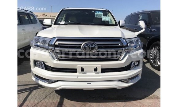 Buy Import Toyota Land Cruiser White Car in Import - Dubai in Kailahun Buy Import Toyota Land Cruiser White Car in Import - Dubai in Kailahun