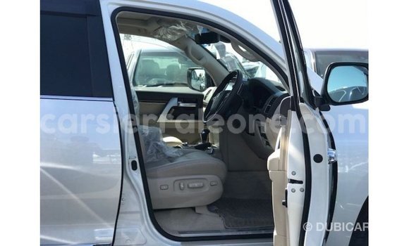 Buy Import Toyota Land Cruiser White Car in Import - Dubai in Kailahun Buy Import Toyota Land Cruiser White Car in Import - Dubai in Kailahun