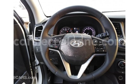 Buy Import Hyundai Tucson White Car in Import - Dubai in Kailahun Buy Import Hyundai Tucson White Car in Import - Dubai in Kailahun