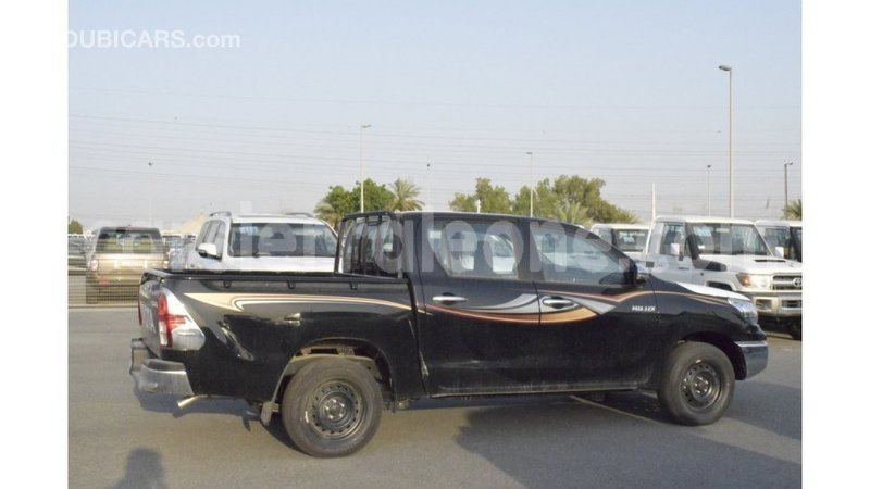 Big with watermark toyota hilux kailahun import dubai 5820