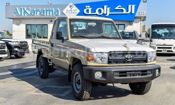 Buy Import Toyota Land Cruiser Beige Car in Import - Dubai in Kailahun Buy Import Toyota Land Cruiser Beige Car in Import - Dubai in Kailahun