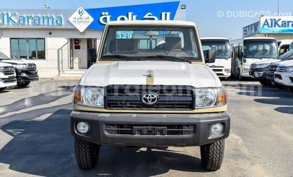 Buy Import Toyota Land Cruiser Beige Car in Import - Dubai in Kailahun Buy Import Toyota Land Cruiser Beige Car in Import - Dubai in Kailahun
