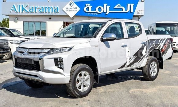 Buy Import Mitsubishi L200 White Car in Import - Dubai in Kailahun Buy Import Mitsubishi L200 White Car in Import - Dubai in Kailahun