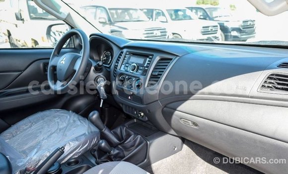 Buy Import Mitsubishi L200 White Car in Import - Dubai in Kailahun Buy Import Mitsubishi L200 White Car in Import - Dubai in Kailahun