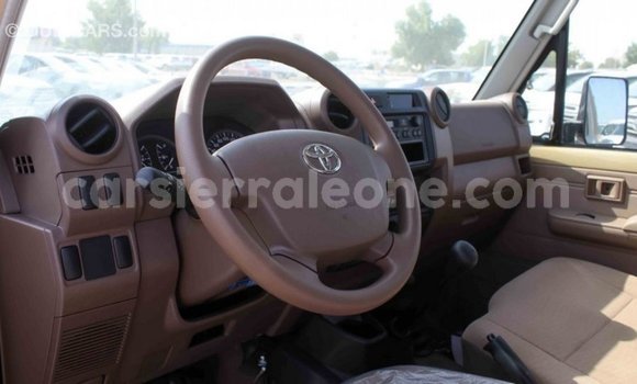 Buy Import Toyota Land Cruiser Beige Car in Import - Dubai in Kailahun Buy Import Toyota Land Cruiser Beige Car in Import - Dubai in Kailahun