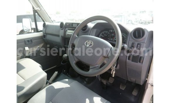 Buy Import Toyota Land Cruiser White Car in Import - Dubai in Kailahun Buy Import Toyota Land Cruiser White Car in Import - Dubai in Kailahun