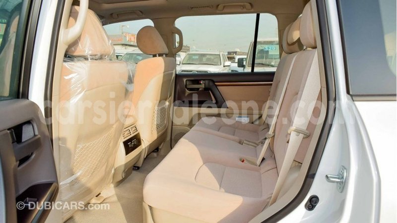 Big with watermark toyota land cruiser kailahun import dubai 5838