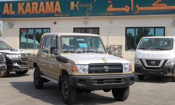 Buy Import Toyota Land Cruiser Beige Car in Import - Dubai in Kailahun Buy Import Toyota Land Cruiser Beige Car in Import - Dubai in Kailahun