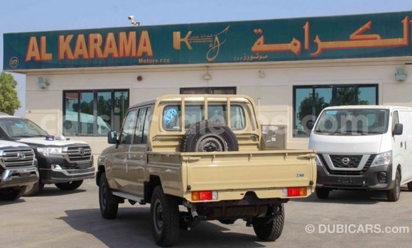 Buy Import Toyota Land Cruiser Beige Car in Import - Dubai in Kailahun Buy Import Toyota Land Cruiser Beige Car in Import - Dubai in Kailahun