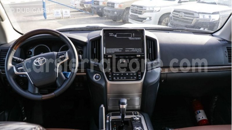 Big with watermark toyota land cruiser kailahun import dubai 5842