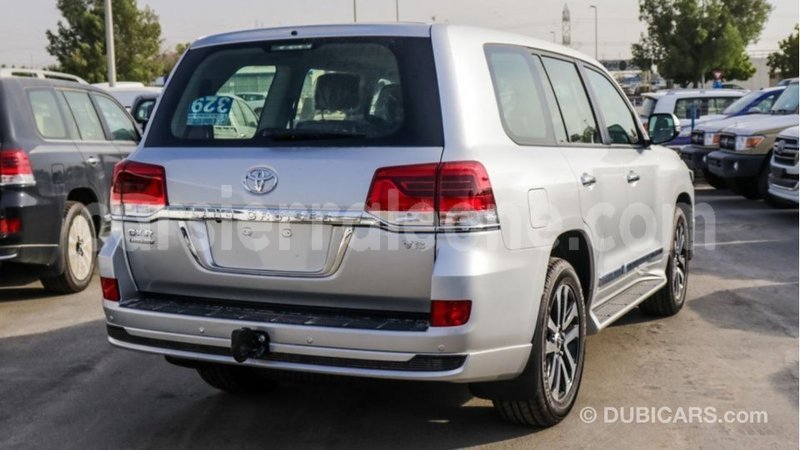 Big with watermark toyota land cruiser kailahun import dubai 5842