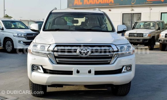 Buy Import Toyota Land Cruiser White Car in Import - Dubai in Kailahun Buy Import Toyota Land Cruiser White Car in Import - Dubai in Kailahun