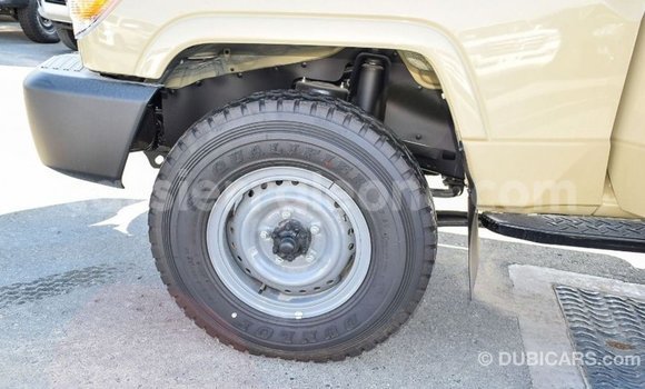Buy Import Toyota Land Cruiser Beige Car in Import - Dubai in Kailahun Buy Import Toyota Land Cruiser Beige Car in Import - Dubai in Kailahun