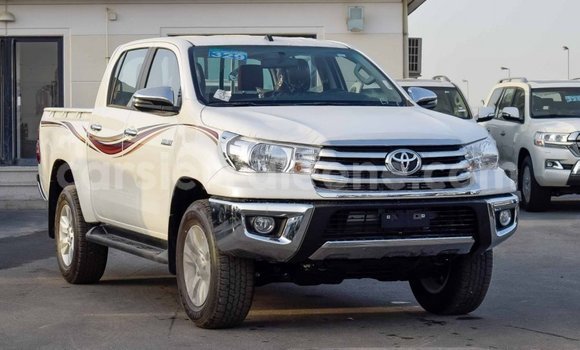 Buy Import Toyota Hilux White Car in Import - Dubai in Kailahun Buy Import Toyota Hilux White Car in Import - Dubai in Kailahun