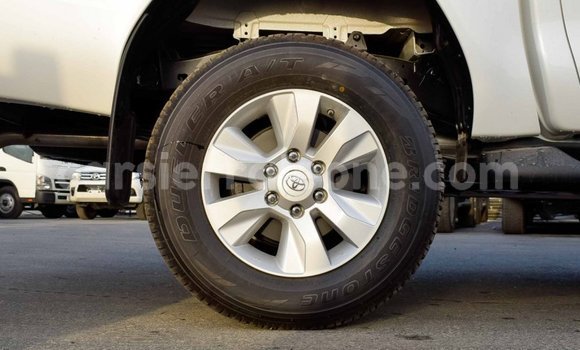 Buy Import Toyota Hilux White Car in Import - Dubai in Kailahun Buy Import Toyota Hilux White Car in Import - Dubai in Kailahun
