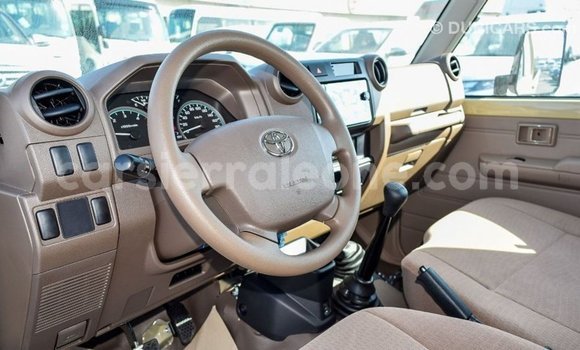 Buy Import Toyota Land Cruiser Beige Car in Import - Dubai in Kailahun Buy Import Toyota Land Cruiser Beige Car in Import - Dubai in Kailahun