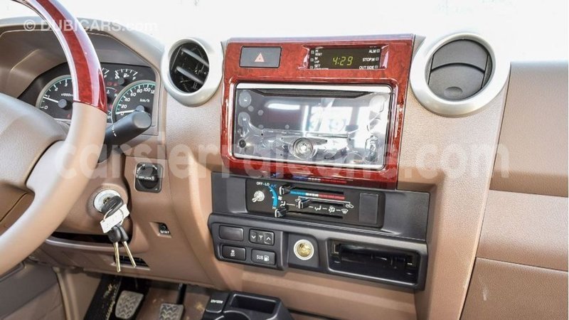 Big with watermark toyota land cruiser kailahun import dubai 5848