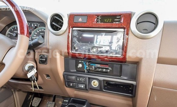 Buy Import Toyota Land Cruiser Beige Car in Import - Dubai in Kailahun Buy Import Toyota Land Cruiser Beige Car in Import - Dubai in Kailahun