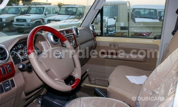 Buy Import Toyota Land Cruiser Beige Car in Import - Dubai in Kailahun Buy Import Toyota Land Cruiser Beige Car in Import - Dubai in Kailahun
