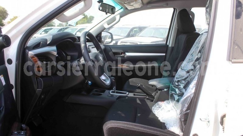 Big with watermark toyota hilux kailahun import dubai 5852