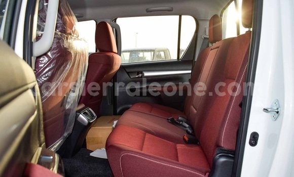 Buy Import Toyota Hilux White Car in Import - Dubai in Kailahun Buy Import Toyota Hilux White Car in Import - Dubai in Kailahun