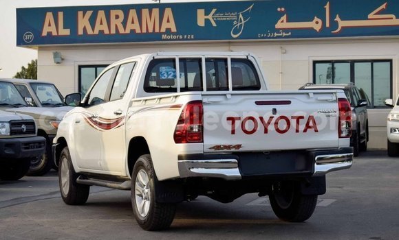 Buy Import Toyota Hilux White Car in Import - Dubai in Kailahun Buy Import Toyota Hilux White Car in Import - Dubai in Kailahun