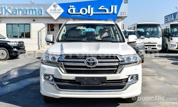Buy Import Toyota Land Cruiser White Car in Import - Dubai in Kailahun Buy Import Toyota Land Cruiser White Car in Import - Dubai in Kailahun