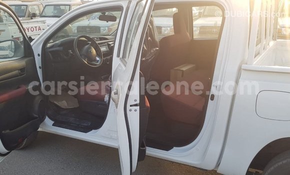 Buy Import Toyota Hilux White Car in Import - Dubai in Kailahun Buy Import Toyota Hilux White Car in Import - Dubai in Kailahun