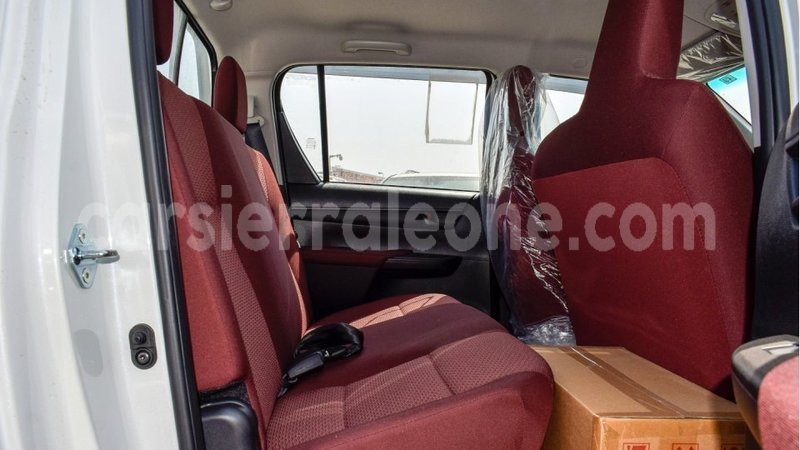 Big with watermark toyota hilux kailahun import dubai 5863