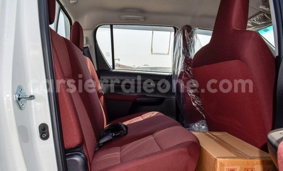 Buy Import Toyota Hilux White Car in Import - Dubai in Kailahun Buy Import Toyota Hilux White Car in Import - Dubai in Kailahun