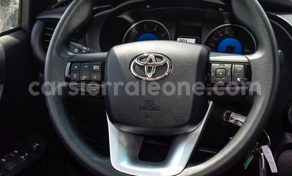 Buy Import Toyota Hilux White Car in Import - Dubai in Kailahun Buy Import Toyota Hilux White Car in Import - Dubai in Kailahun
