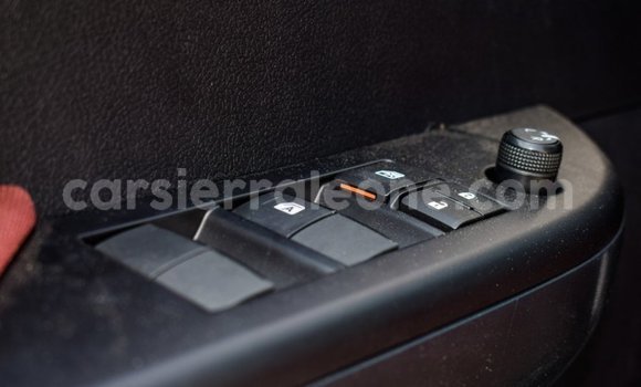 Buy Import Toyota Hilux White Car in Import - Dubai in Kailahun Buy Import Toyota Hilux White Car in Import - Dubai in Kailahun