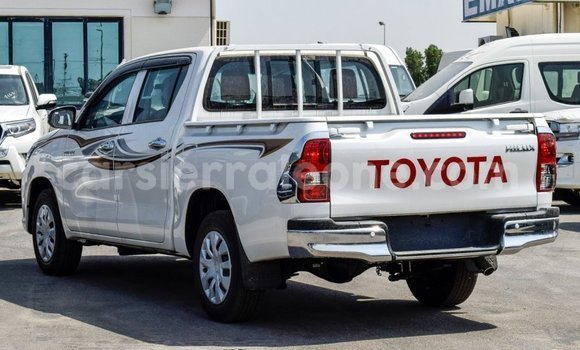 Buy Import Toyota Hilux White Car in Import - Dubai in Kailahun Buy Import Toyota Hilux White Car in Import - Dubai in Kailahun