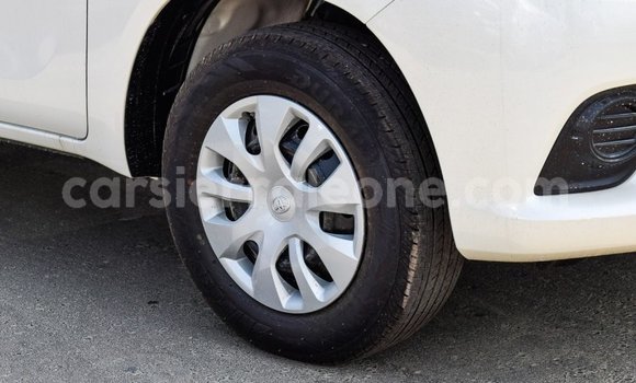 Buy Import Toyota Hilux White Car in Import - Dubai in Kailahun Buy Import Toyota Hilux White Car in Import - Dubai in Kailahun