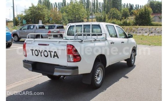Buy Import Toyota Hilux White Car in Import - Dubai in Kailahun Buy Import Toyota Hilux White Car in Import - Dubai in Kailahun