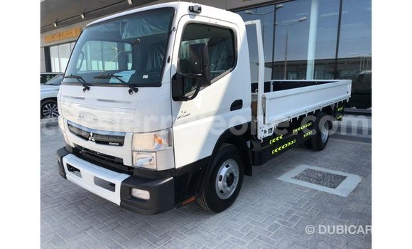 Buy Import Mitsubishi Carisma White Car in Import - Dubai in Kailahun Buy Import Mitsubishi Carisma White Car in Import - Dubai in Kailahun
