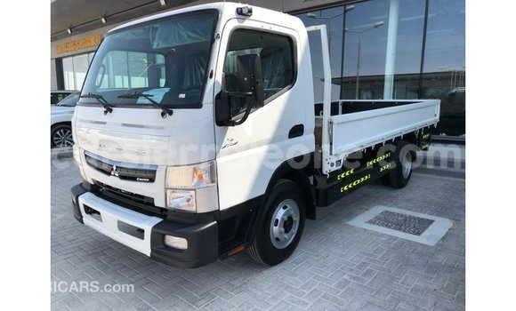 Buy Import Mitsubishi Carisma White Car in Import - Dubai in Kailahun Buy Import Mitsubishi Carisma White Car in Import - Dubai in Kailahun