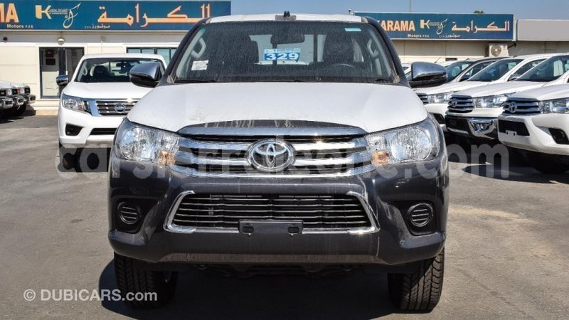 Big with watermark toyota hilux kailahun import dubai 5870