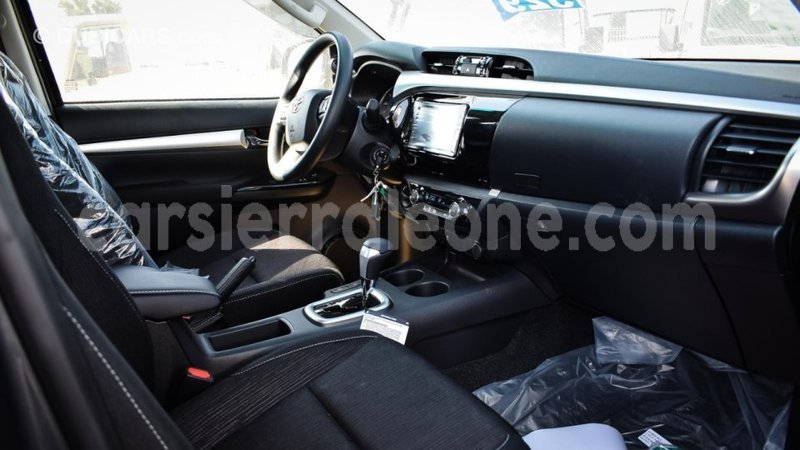 Big with watermark toyota hilux kailahun import dubai 5870