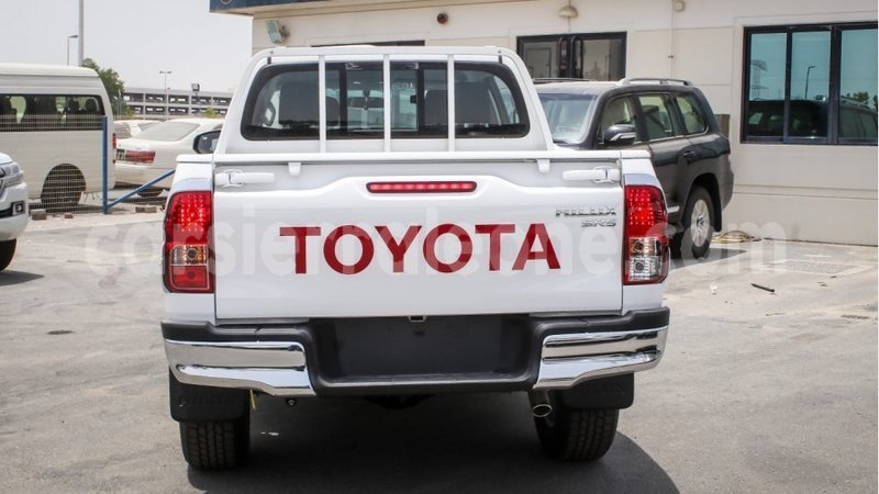Big with watermark toyota hilux kailahun import dubai 5871