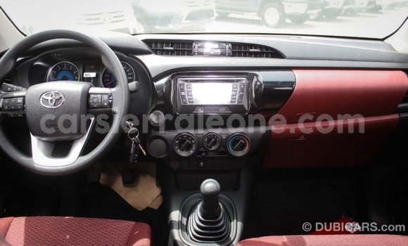 Buy Import Toyota Hilux White Car in Import - Dubai in Kailahun Buy Import Toyota Hilux White Car in Import - Dubai in Kailahun