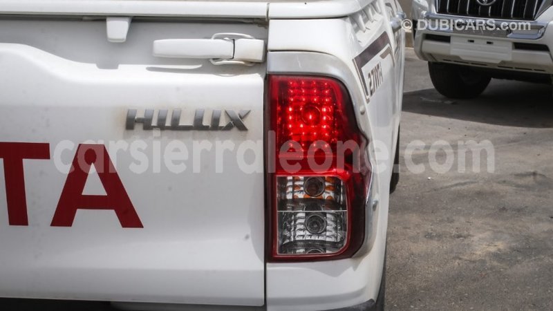 Big with watermark toyota hilux kailahun import dubai 5874