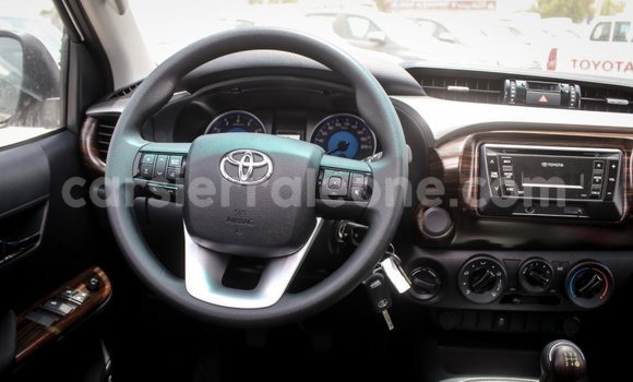 Buy Import Toyota Hilux White Car in Import - Dubai in Kailahun Buy Import Toyota Hilux White Car in Import - Dubai in Kailahun