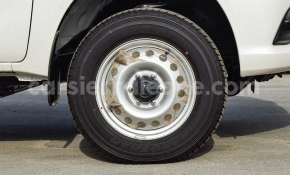Buy Import Toyota Hilux White Car in Import - Dubai in Kailahun Buy Import Toyota Hilux White Car in Import - Dubai in Kailahun